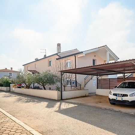 Charming Apartments Rose 1&2 With Pool Poreč Exteriör bild